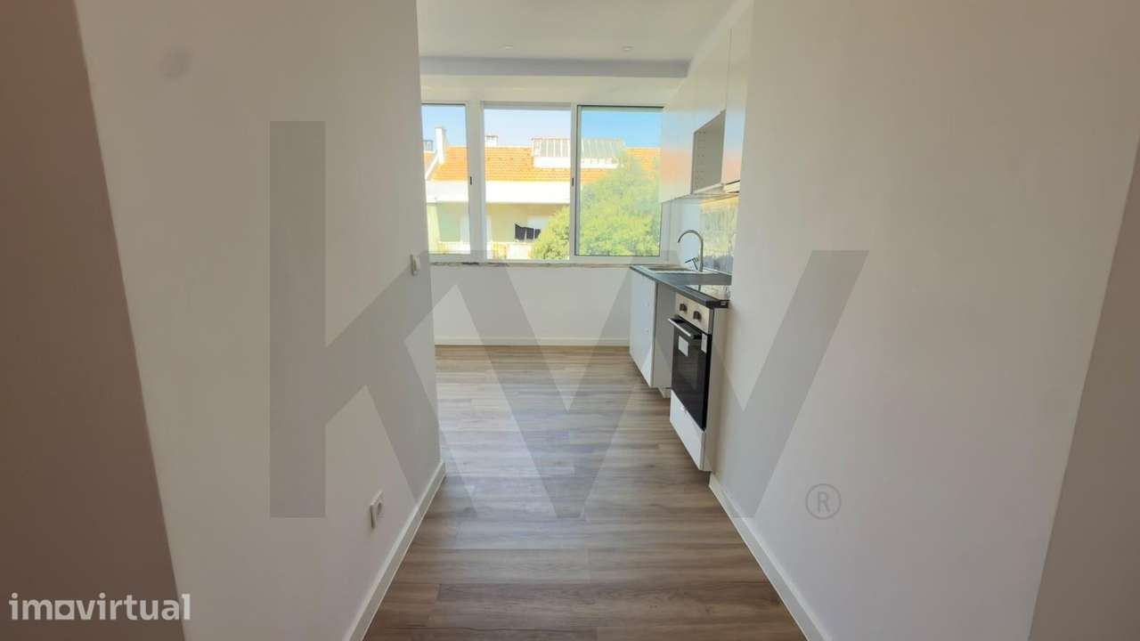 T2 Remodelado com 2 Varandas em Águas Livres – Pronto a Habitar - Grande imagem: 4/24