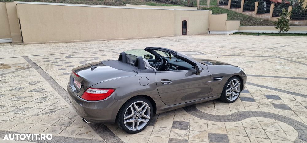 Mercedes-Benz SLK 250 CDI (BlueEFFICIENCY) - 16