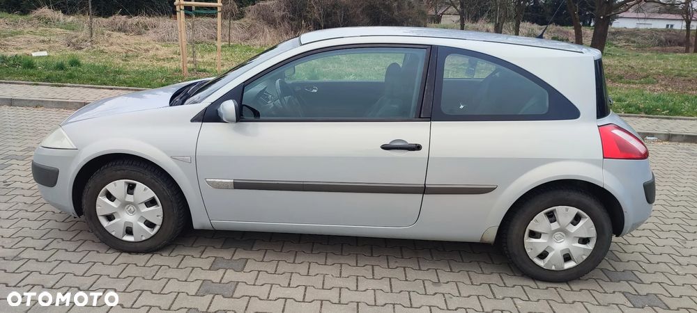 Renault Megane 1.6 16V Confort Authentique - 8