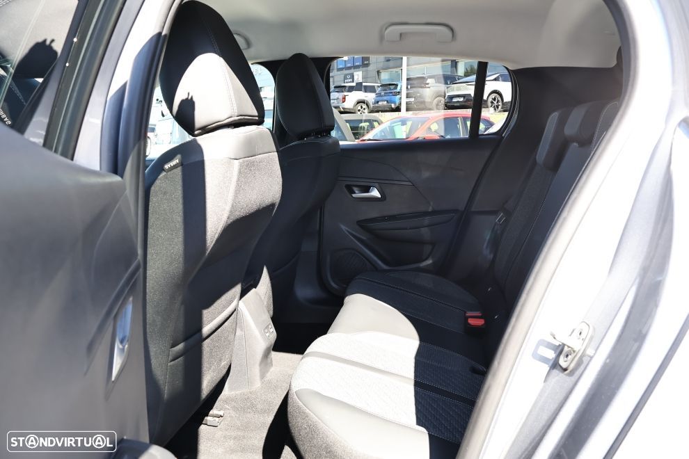 Peugeot 208 1.2 PureTech Allure - 16