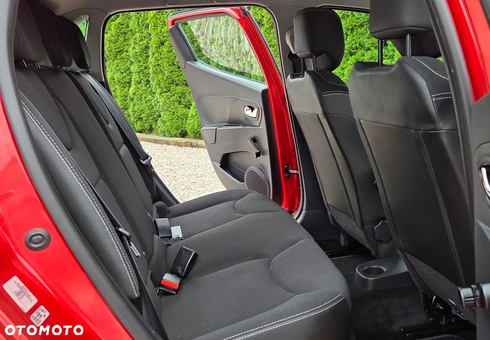 Renault Clio - 26