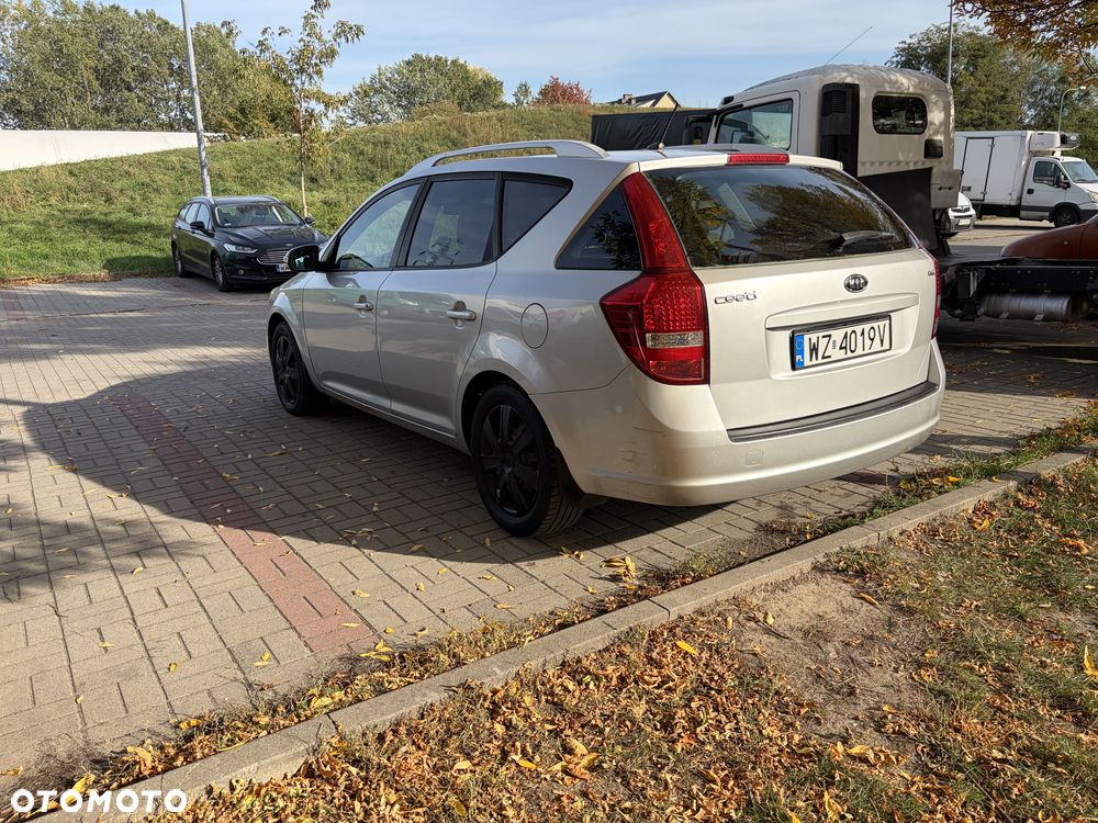 Kia Ceed 1.6 Crdi Optimum + - 38