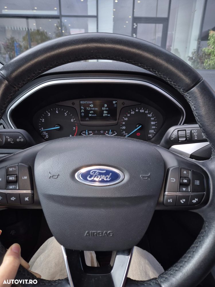 Ford Focus 1.0 EcoBoost Titanium - 8