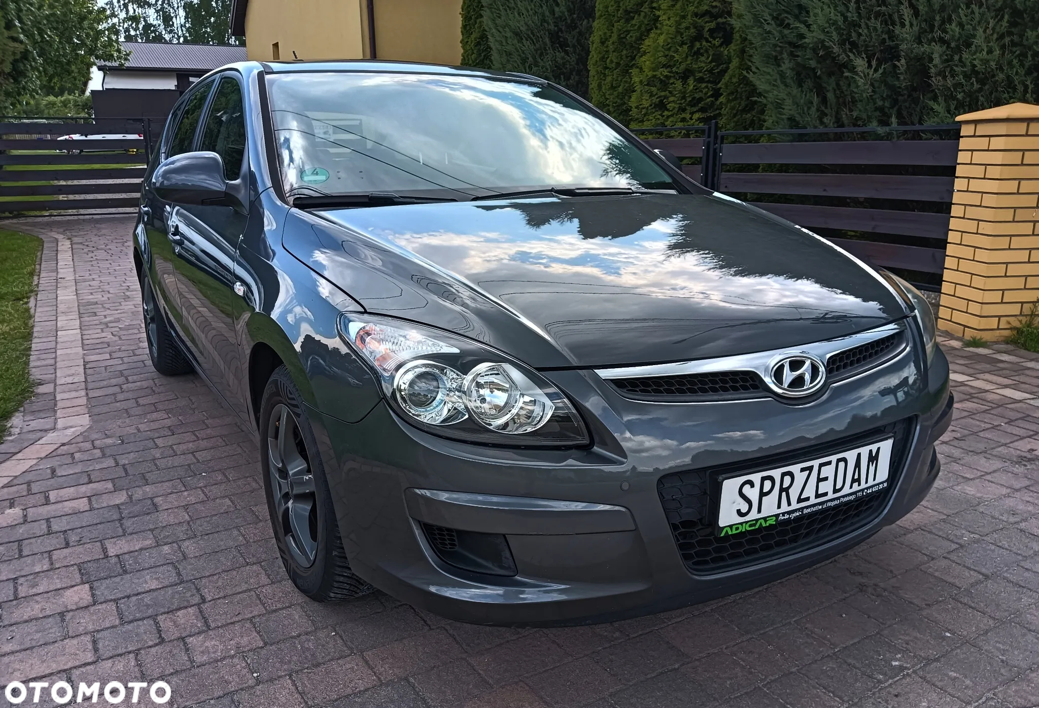 Hyundai i30 1.4 Base + - 7