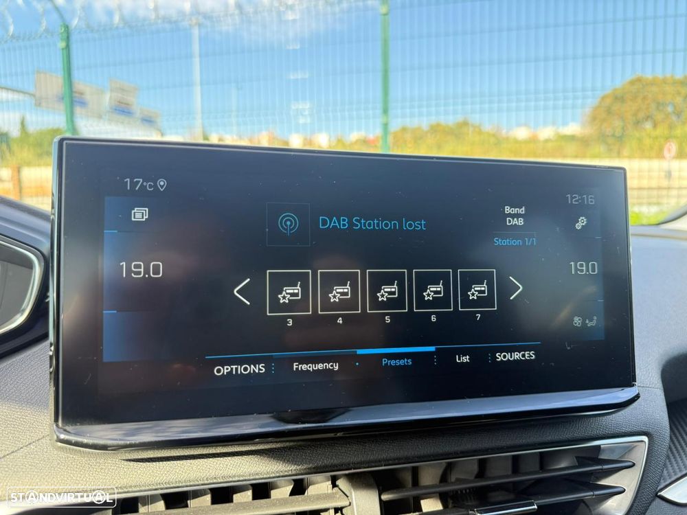 Peugeot 5008 BlueHDI 130 EAT8 Active Pack - 17