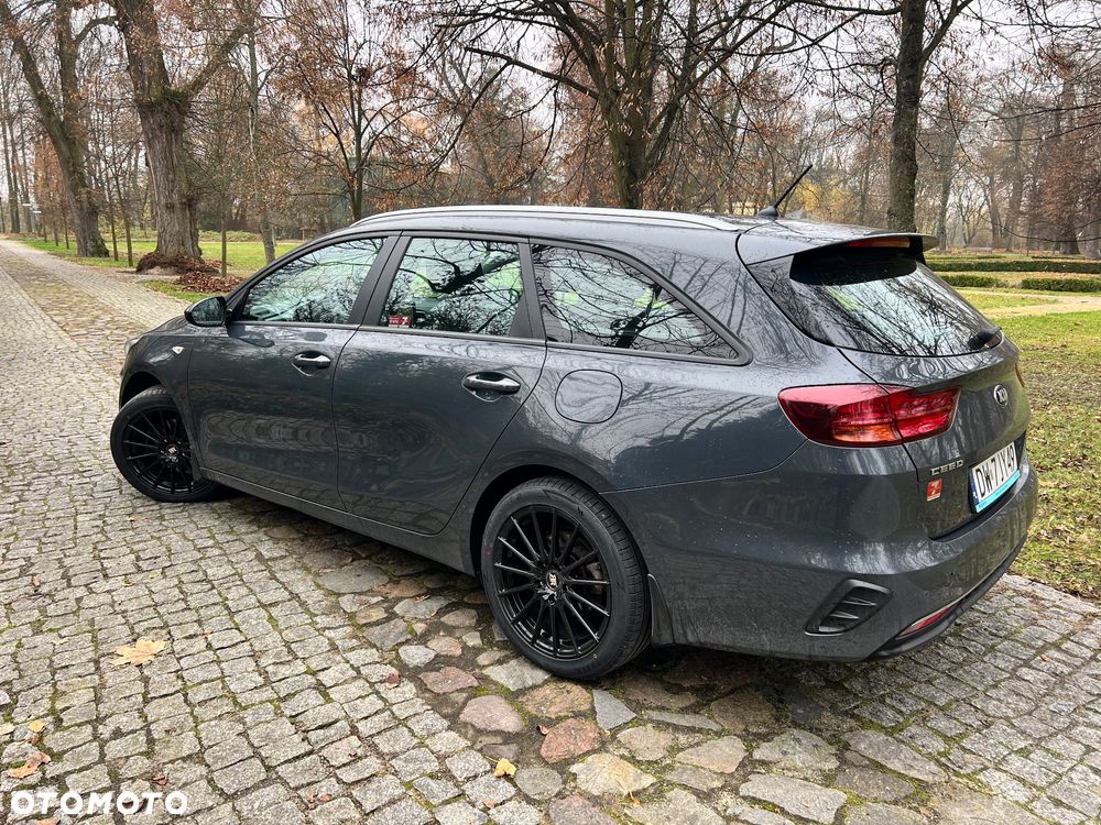 Kia Ceed 1.6 CRDi SCR L Business Line - 16