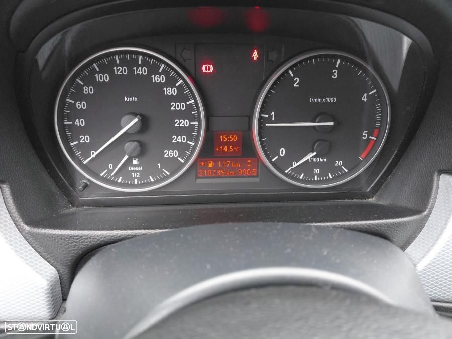 BMW 320 d - 12