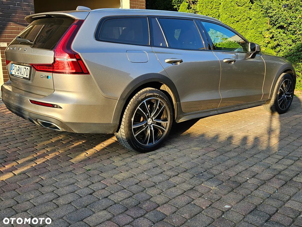Volvo V60 Cross Country D4 AWD - 36