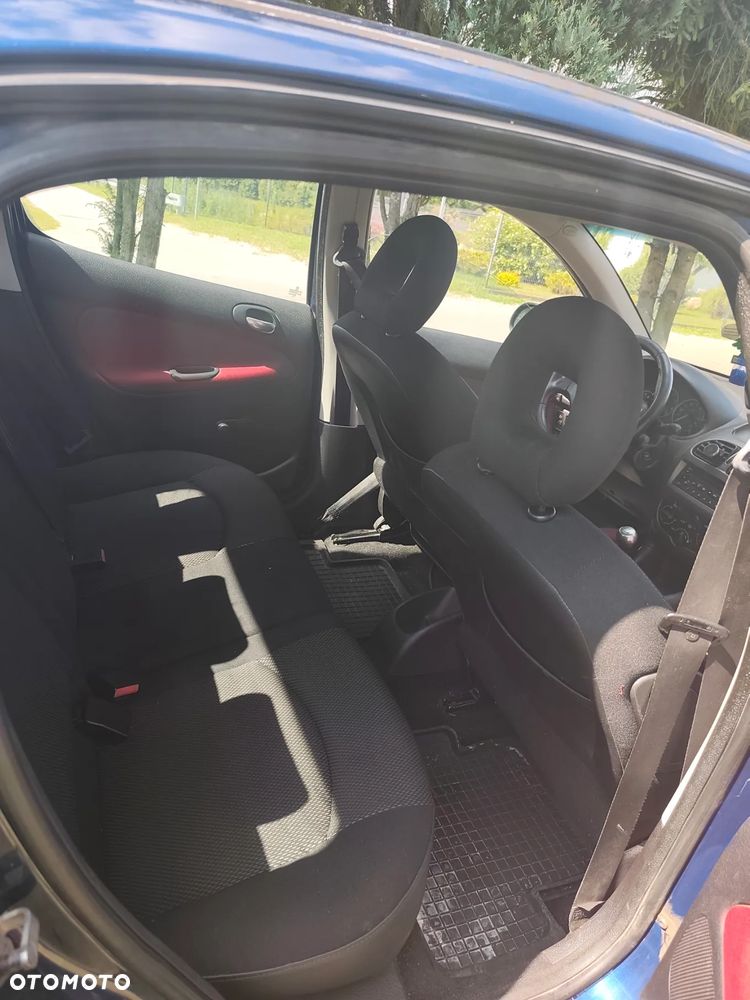 Peugeot 206 - 5