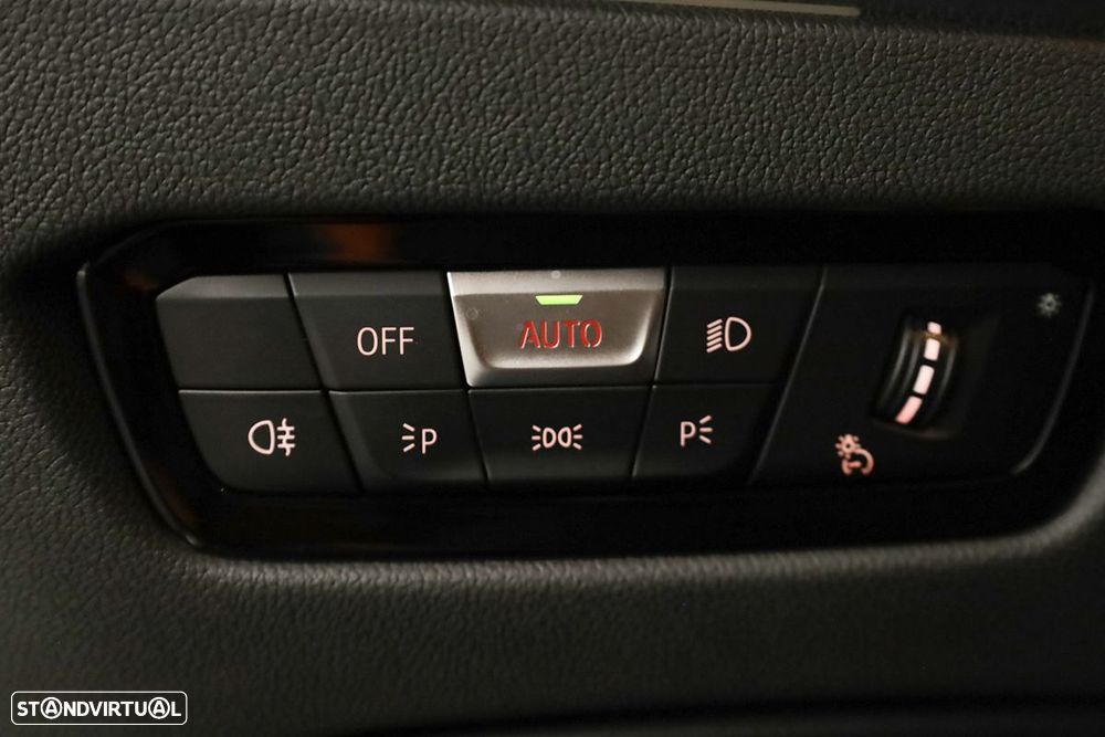 BMW M3 Competition xDrive - 26
