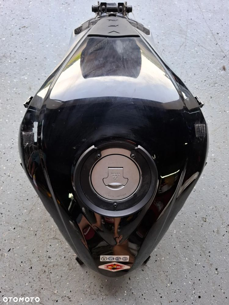 Honda VFR 1200 F zbiornik bak - 2