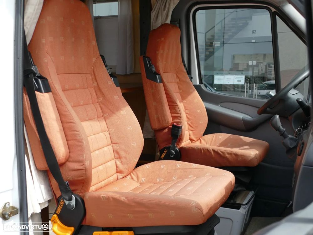 Mercedes-Benz Sprinter - 26