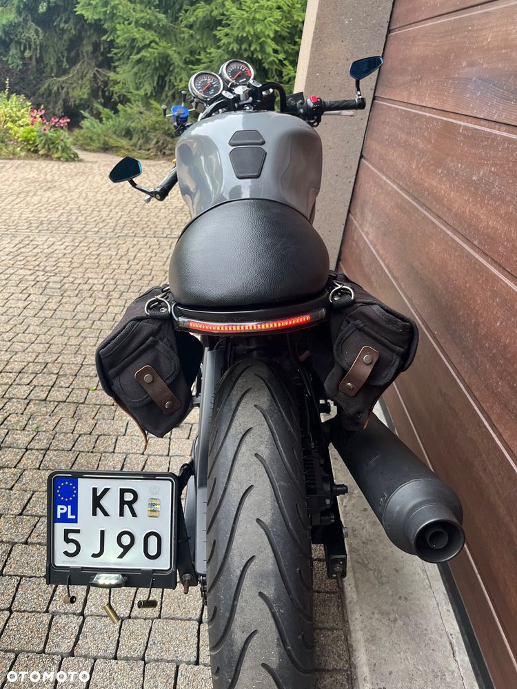 Suzuki GS - 9