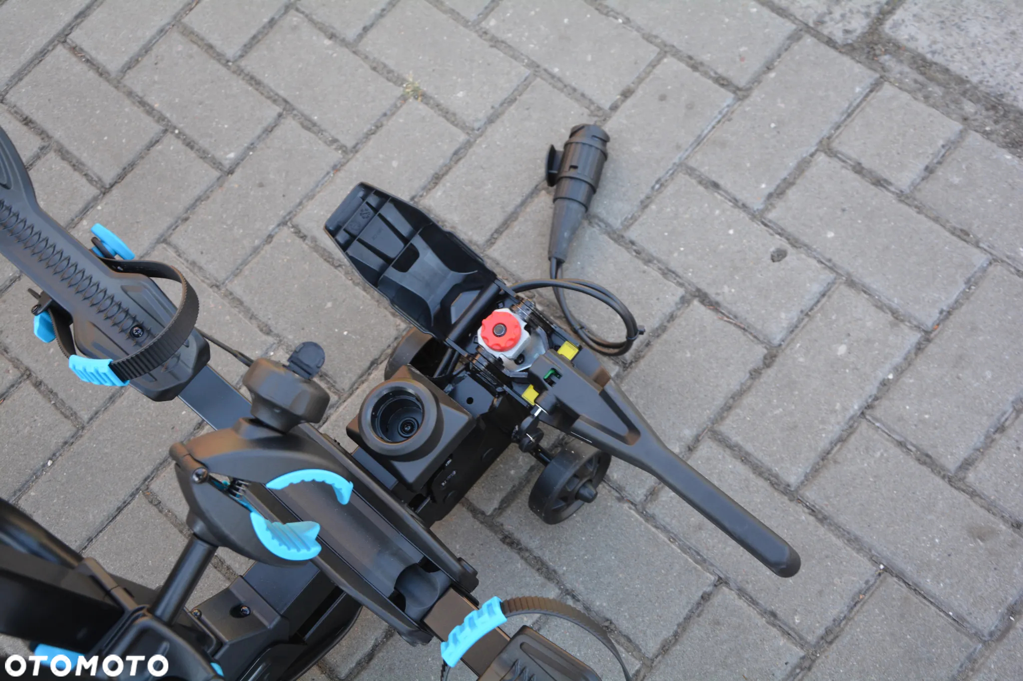 Bagażnik rowerowy na hak holowniczy NORAUTO E-FIT 200-2 na 2 rowery kompatybilny z rowerem elektrycznym - 6