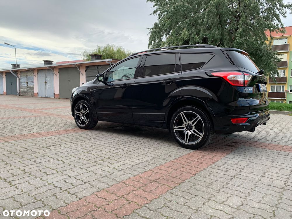 Ford Kuga - 32