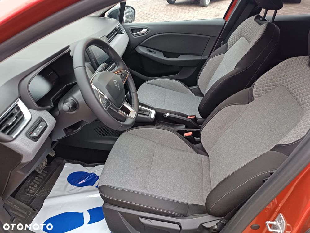 Renault Clio - 8