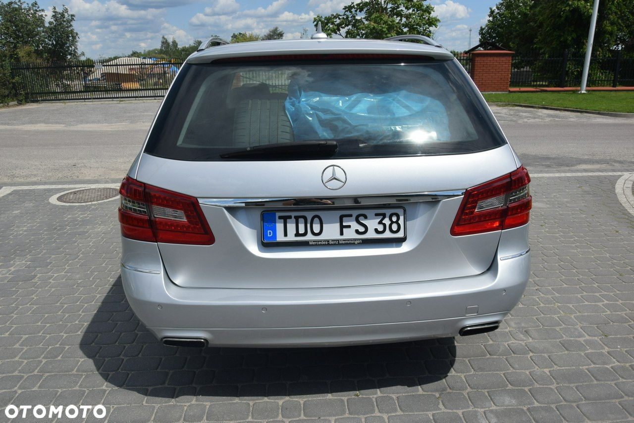 Mercedes-Benz Klasa E 350 CDI BlueEff Avantgarde - 13
