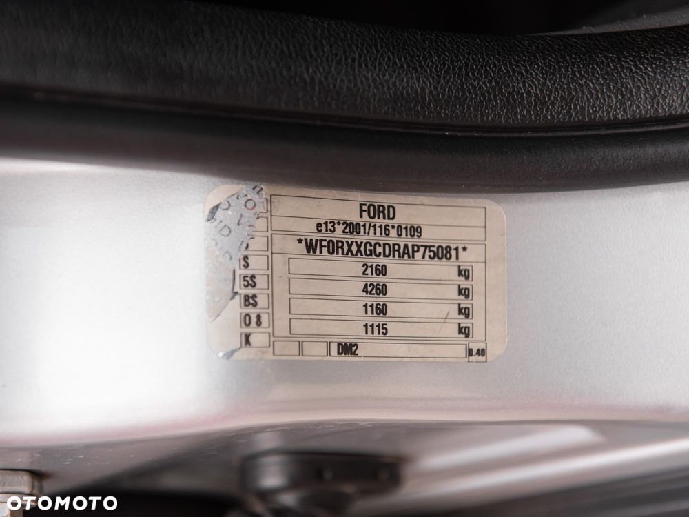 Ford Kuga - 27