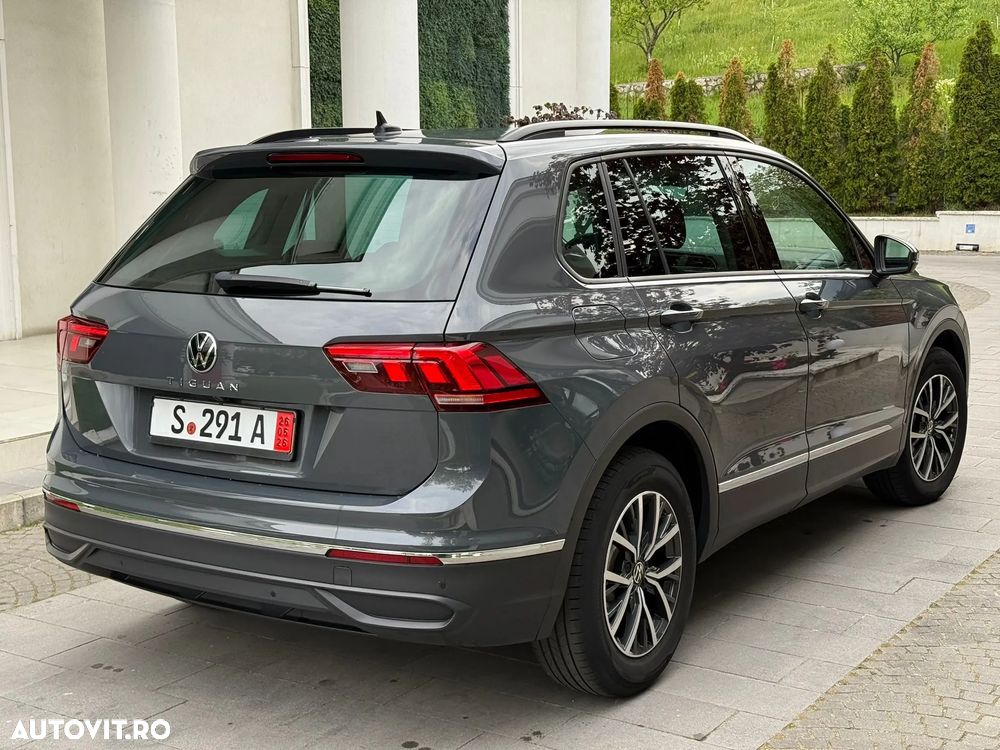 Volkswagen Tiguan - 4
