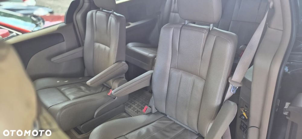 Chrysler Town & Country 3.6 Touring - 7