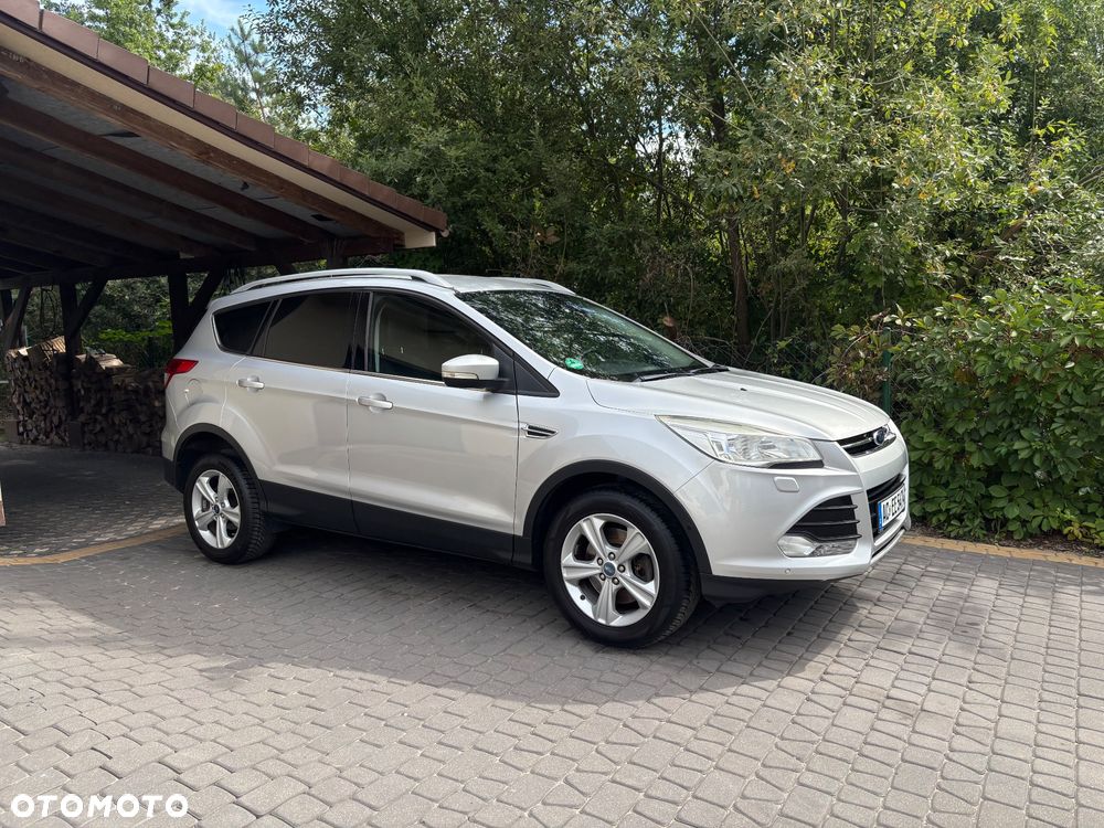 Ford Kuga 2.0 TDCi 2x4 Titanium - 11