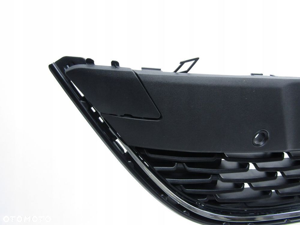 Opel Astra J 12 - 15 Kratka / Atrapa zderzaka listwy chromy PDC Komplet - 2