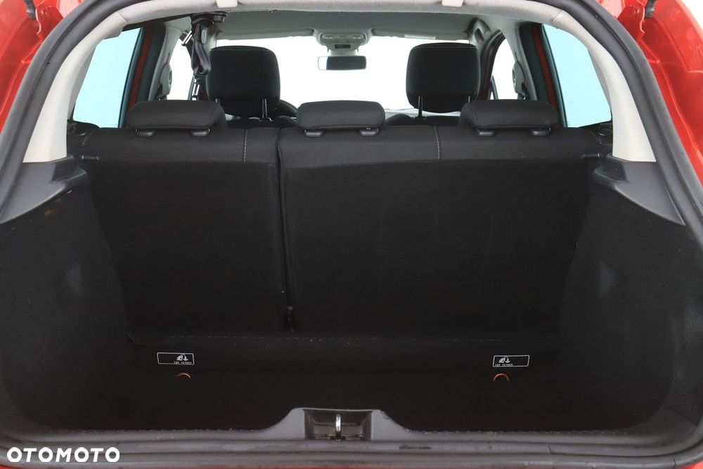 Renault Clio - 32