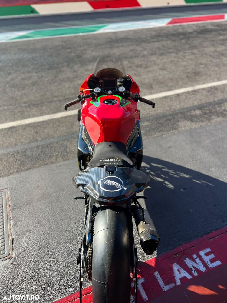 BMW M 1000RR - 2