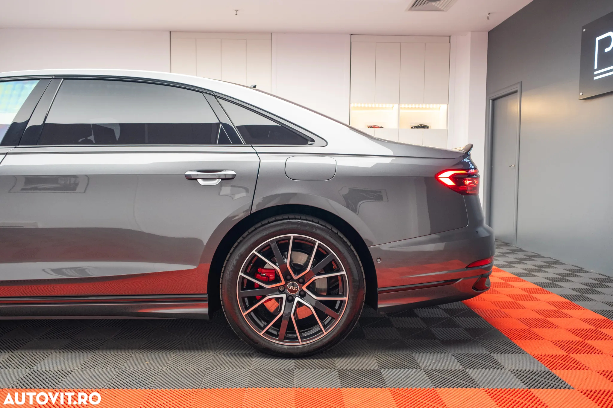 Audi A8 A8L 60 TFSI e quattro Tiptronic PHEV - 13