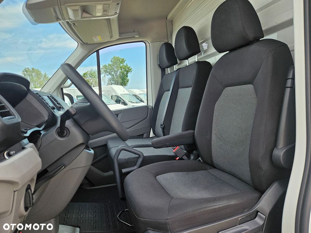Volkswagen Crafter Kontener 8 ePAL *79999zł NETTO* Winda 750kg 2.0 TDi/140KM - 17