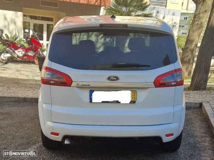 Ford S-Max 2.0 TDCi Titanium 7L 143g - 4