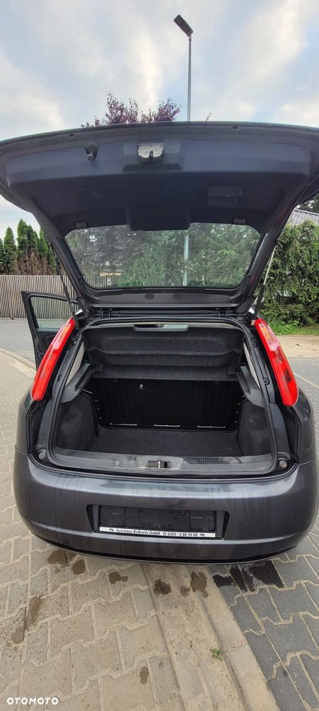 Fiat Grande Punto - 26