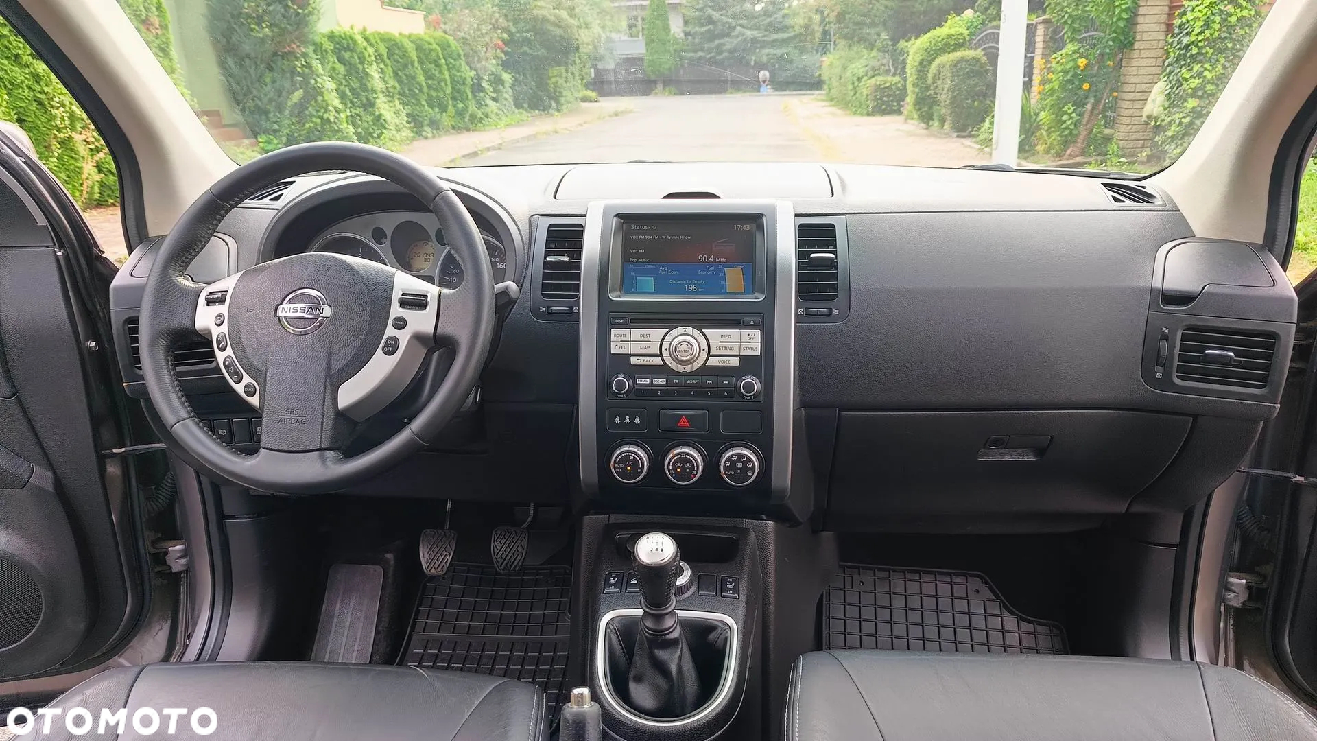 Nissan X-Trail 2.0 dCi 4x4 DPF Platinum - 23