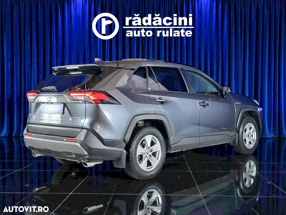 Toyota RAV4 - 7