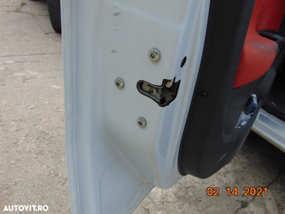 broasca usa spate 150 lei / fata 200lei - 3