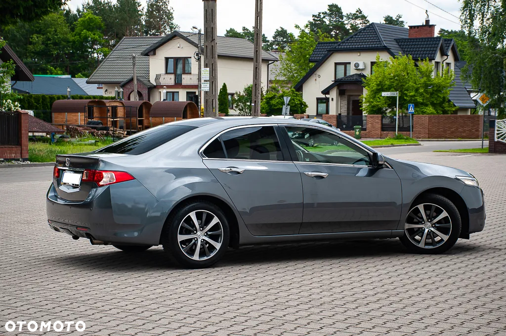 Honda Accord 2.0 Executive - 15