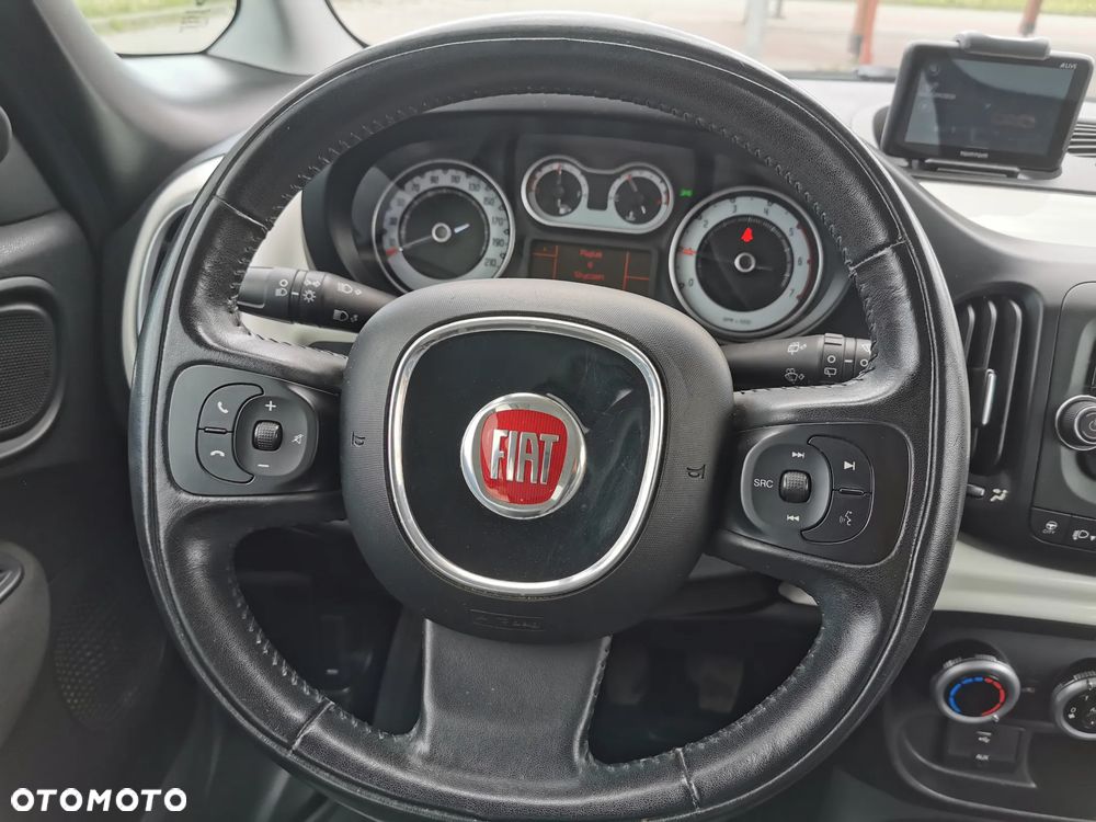 Fiat 500L 1.4 16V Opening Edition - 16