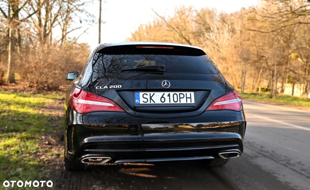 Mercedes-Benz CLA 200 7G-DCT AMG Line - 17