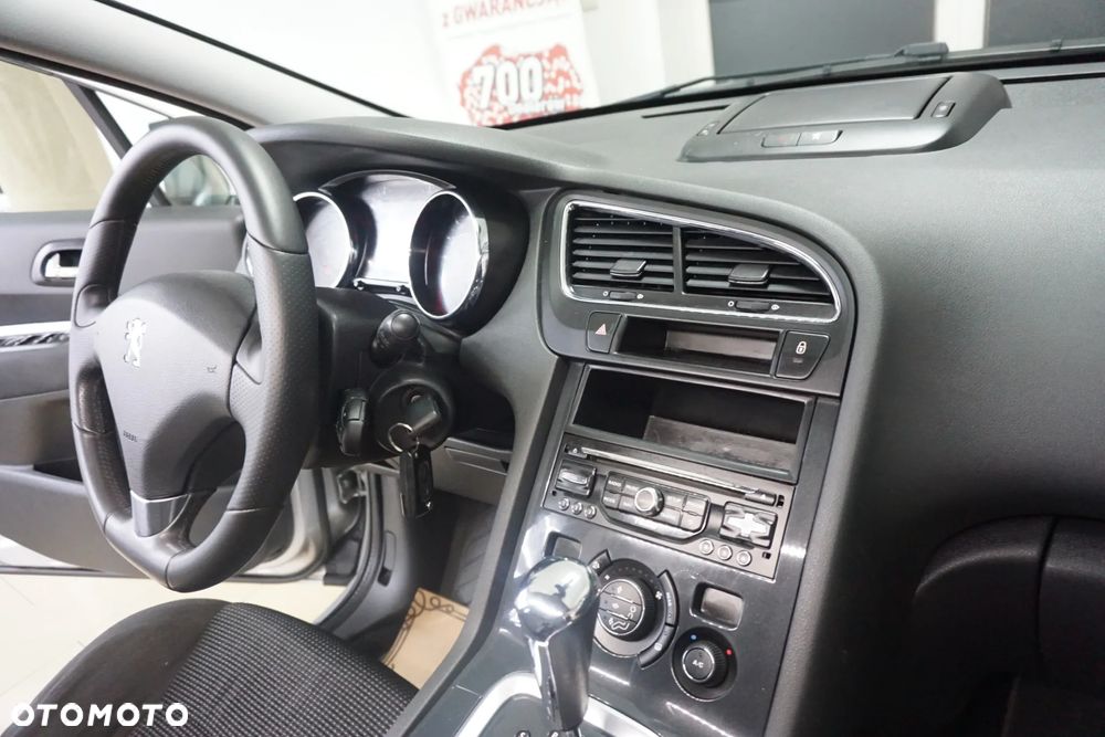 Peugeot 5008 HDI FAP 160 Automatik Active - 24