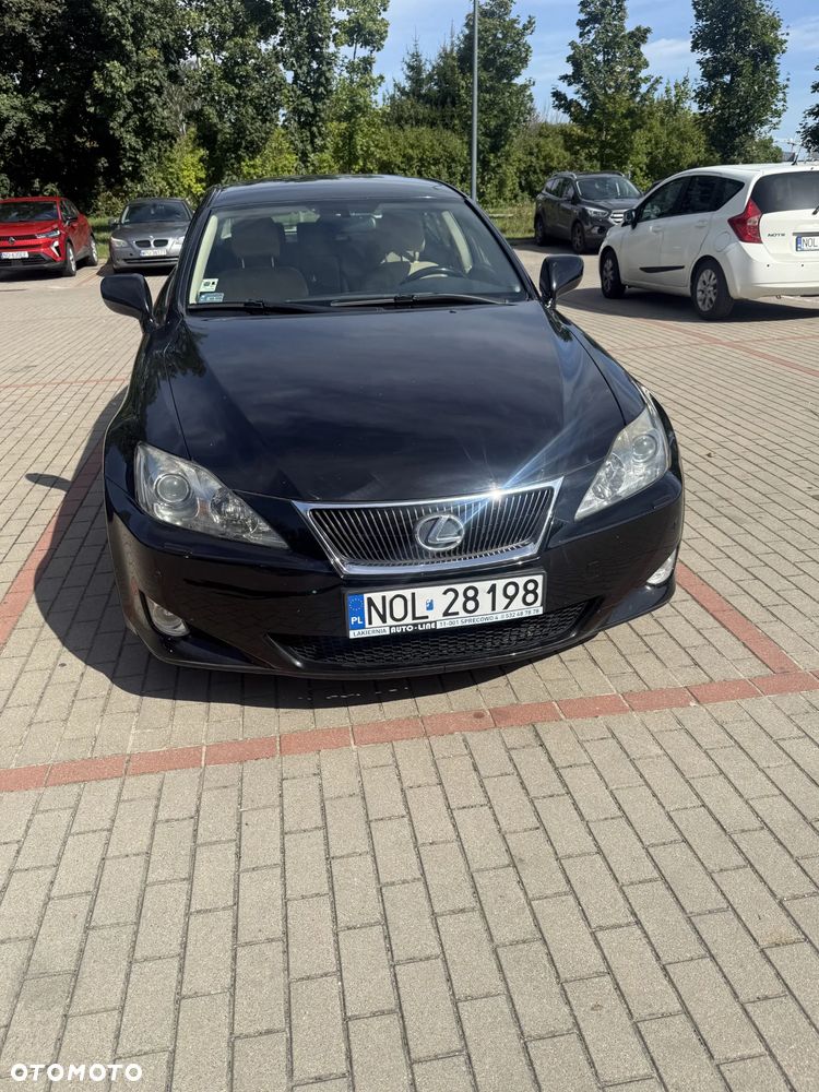 Lexus IS - 1