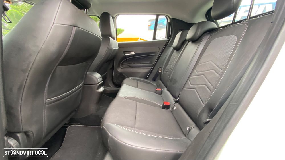 Jeep Avenger 1.2 GSE T3 Altitude - 24