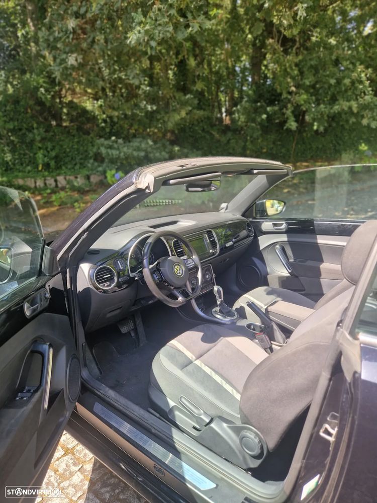 VW New Beetle Cabriolet 1.2 TSI Design DSG - 25