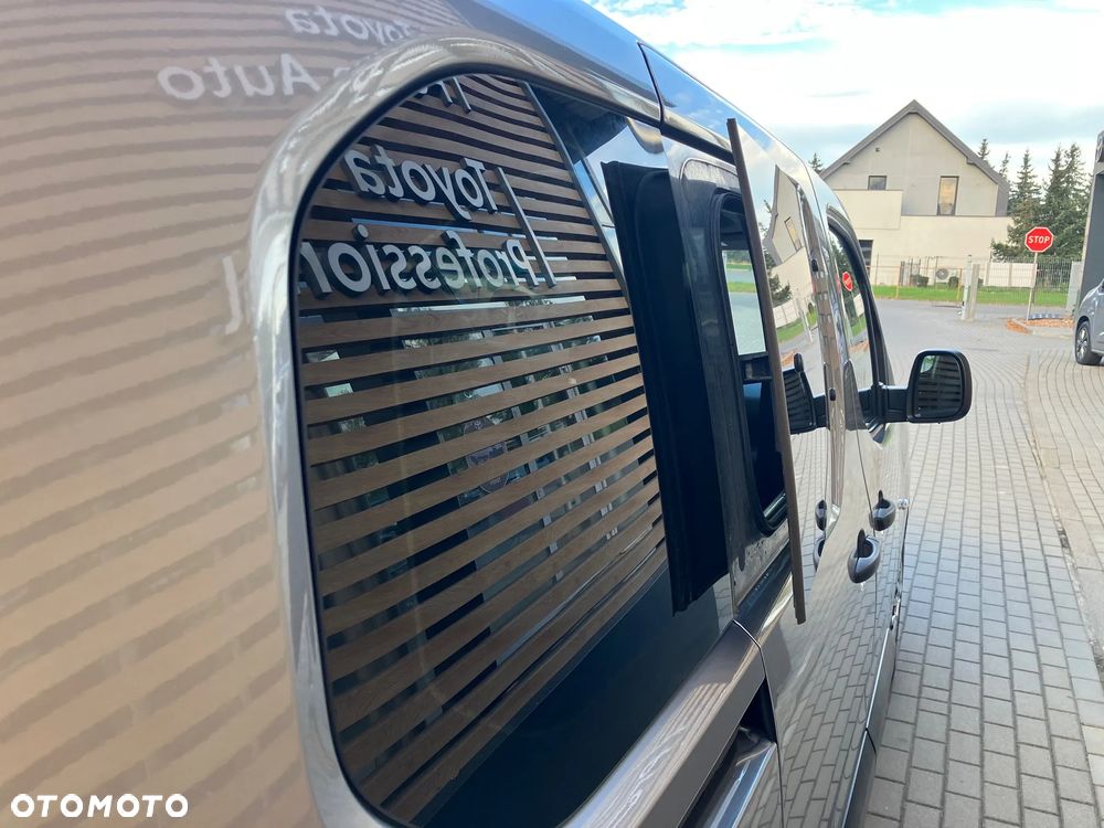 Toyota Proace City Verso 1.5 D-4D L1 Combi - 11