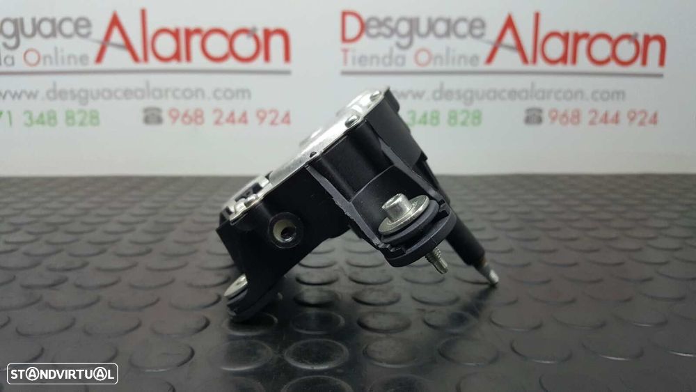 MOTOR LIMPA-VIDROS TRASEIRO FIAT NUOVA 500 (150) LOUNGE - 3