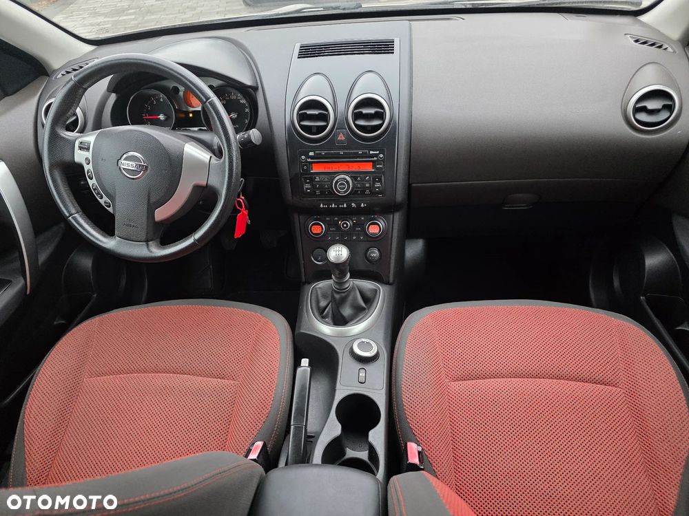 Nissan Qashqai 2.0 4x4 visia - 10