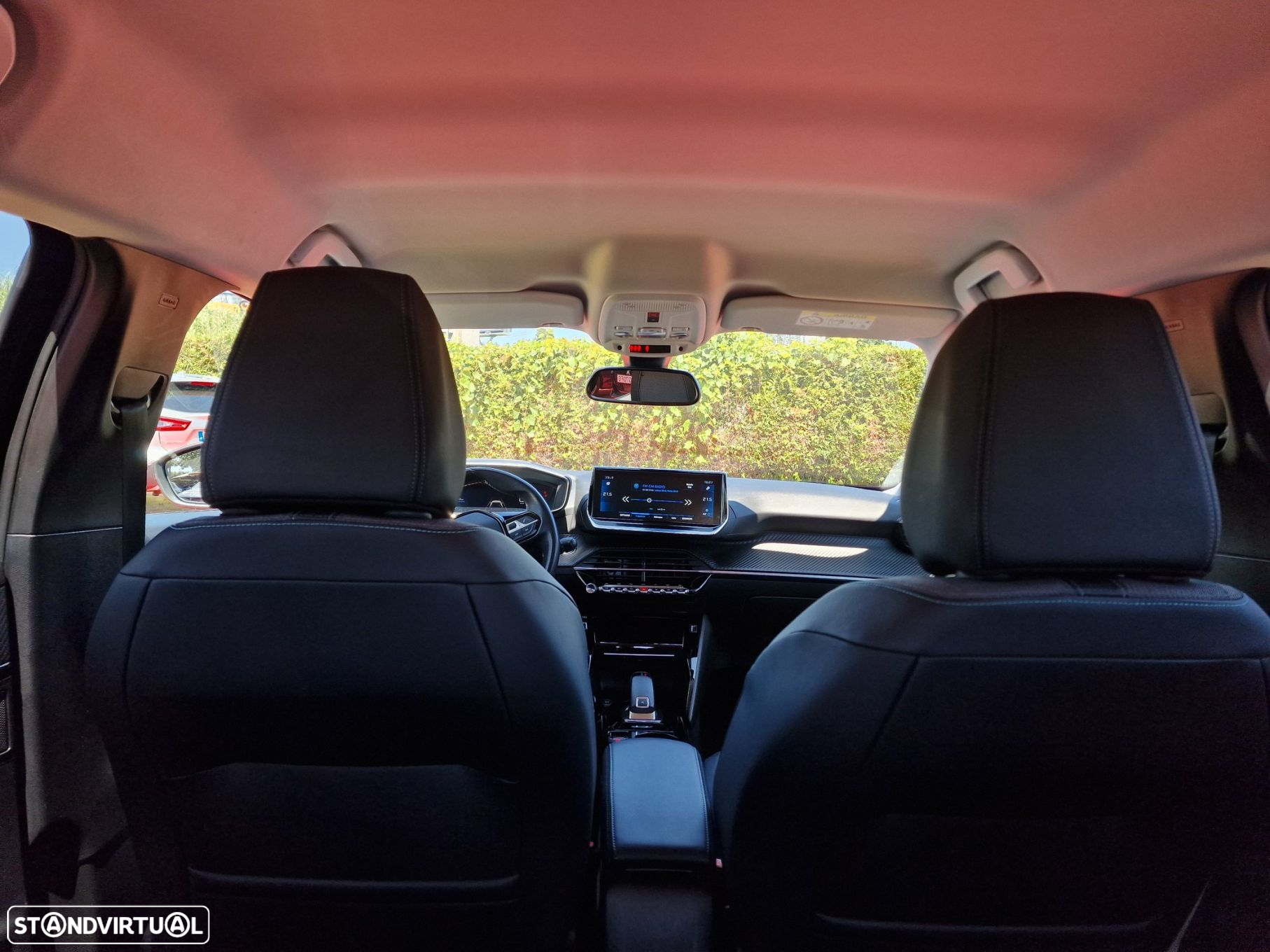 Peugeot 2008 1.5 BlueHDi Allure EAT8 - 6