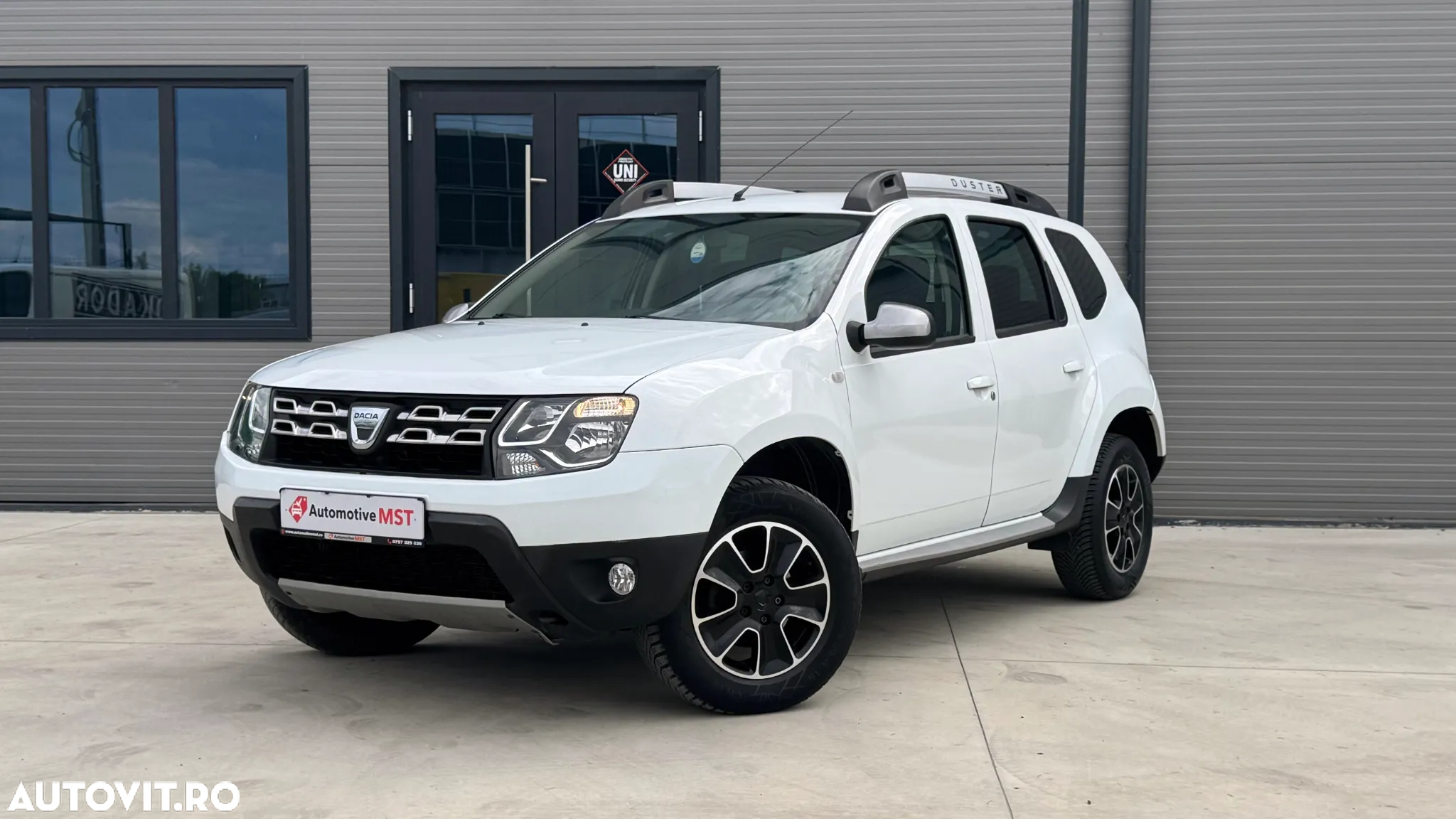 Dacia Duster 1.5 dCi 4x2 Laureate - 3
