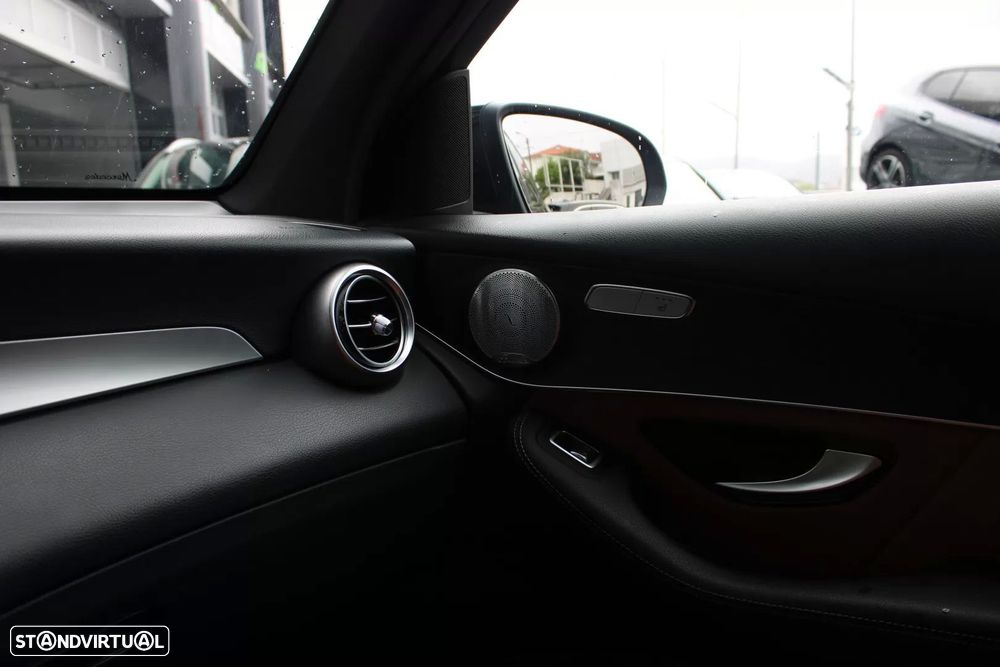 Mercedes-Benz GLC 300 e 4Matic - 20