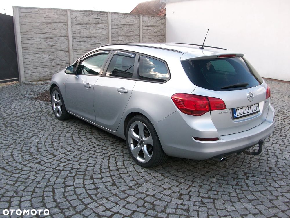 Opel Astra 1.4 Turbo Innovation - 1