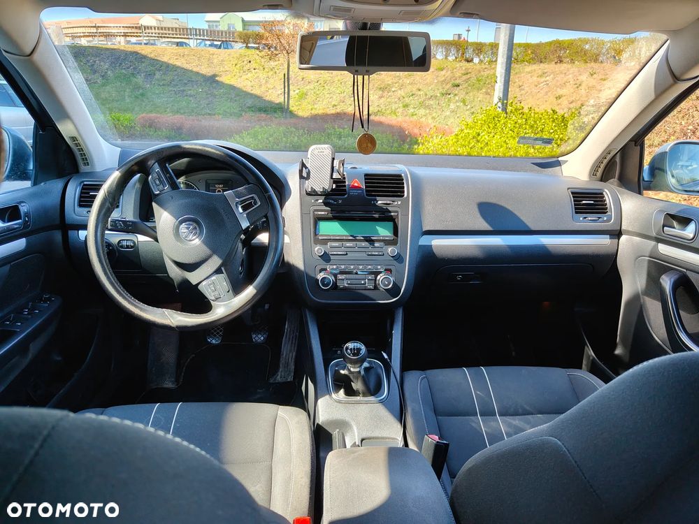 Volkswagen Jetta 1.6 TDI DPF Comfortline - 4